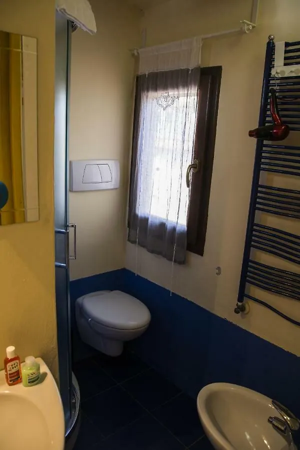 Bed & Breakfast Sgarauella Benedetta Hotel Florence Italy
